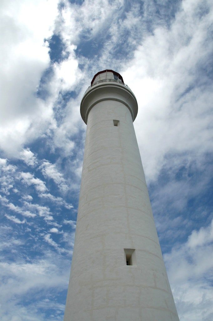 0754 Aireys Inlet - Kerosene required active maintenance to ensure that the wick was always burning at the correct length and that maximum oxygen was available...